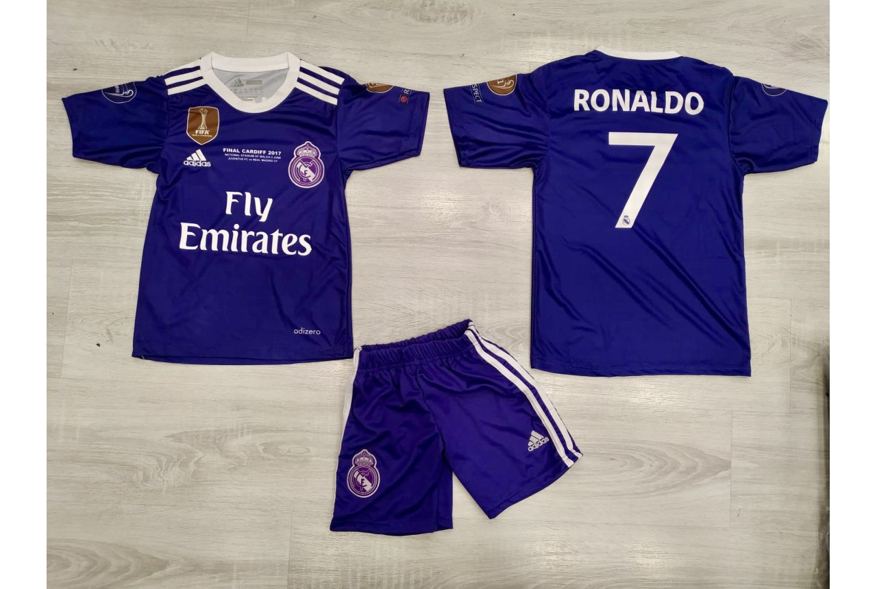 8217 Детски футболен комплект лилав REAL MADRID Ronaldo 7